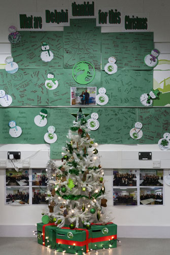 tree decorating comp12d